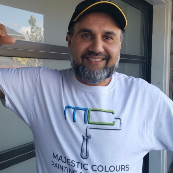 Majestic Colours Painting Services - moving contractor in Milton